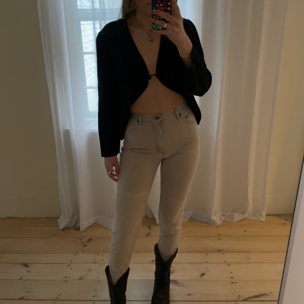 Versatile cream/tan jeans!